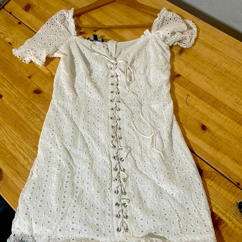 Beautiful white summer dress♥️☀️back zipper